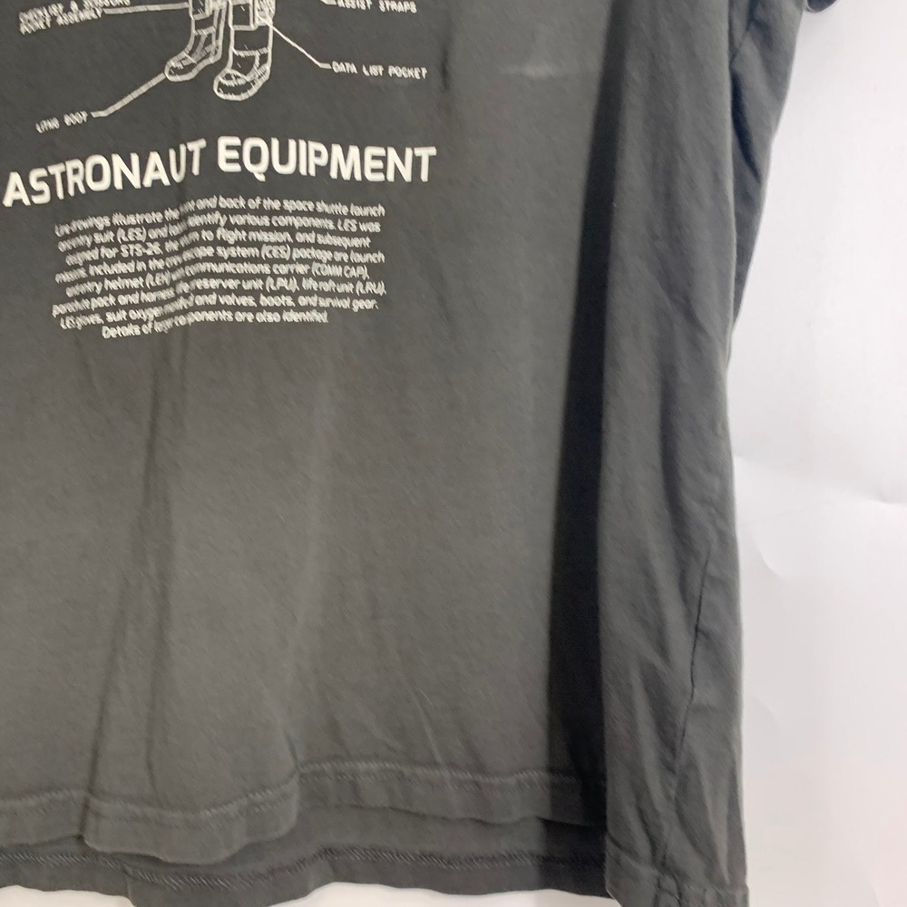 Astronaut Equipment Space Suit Schematic Graphic T-Shirt Faded Black Mens XL - Picture 7 of 16